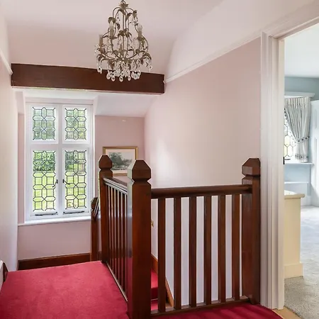 Luccombe Chine House - Rare Find A Spectacular Secluded Coastal Manor With Breathtaking Ocean View, Near Old Village Chácara