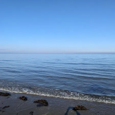 Isle Of Yoga Garden Flat * Shanklin