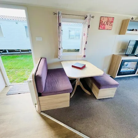 Holiday home 3 Bedroom Caravan Og35, Lower Hyde, Shanklin