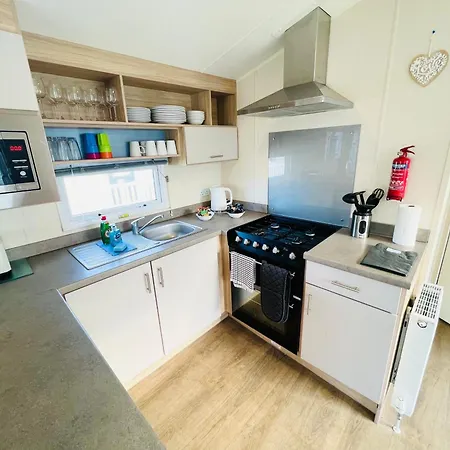 Holiday home 3 Bedroom Caravan Og35, Lower Hyde,