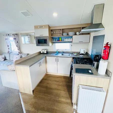 Holiday home 3 Bedroom Caravan Og35, Lower Hyde, *