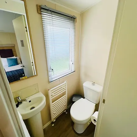 3 Bedroom Caravan Og35, Lower Hyde, Shanklin