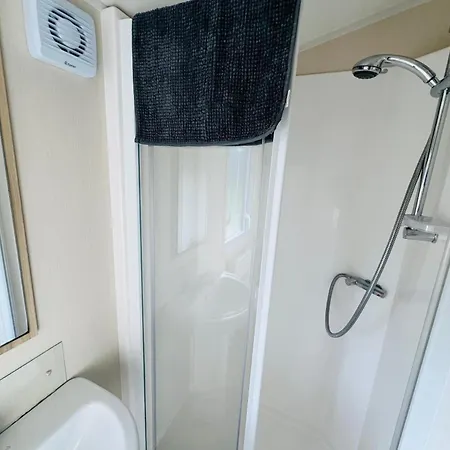Holiday home 3 Bedroom Caravan Og35, Lower Hyde, Shanklin