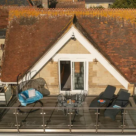 Luccombe Hall Hotel 4*
