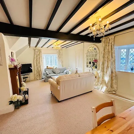 Enchanting 4 Bedroom Shanklin
