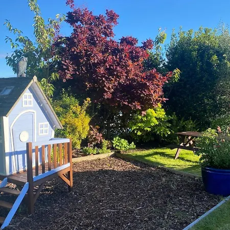 Enchanting 4 Bedroom * Shanklin