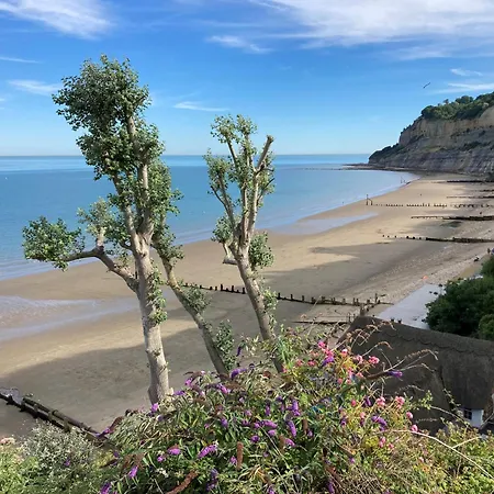 6 Manor - Family Friendly In Old Village Shanklin