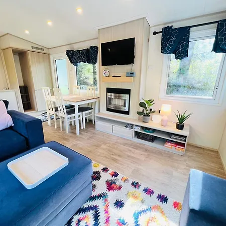 3 Bedroom Caravan Lg3, Lower Hyde, Shanklin