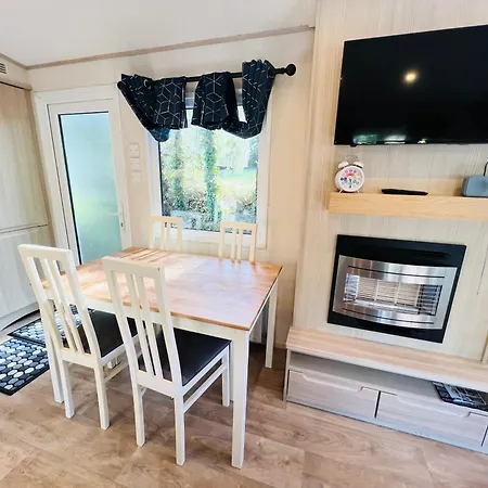 3 Bedroom Caravan Lg3, Lower Hyde, * Shanklin