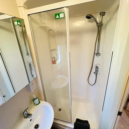 Holiday home 3 Bedroom Caravan Lg3, Lower Hyde,