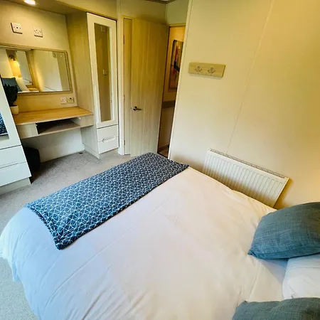 Holiday home 3 Bedroom Caravan Lg3, Lower Hyde,