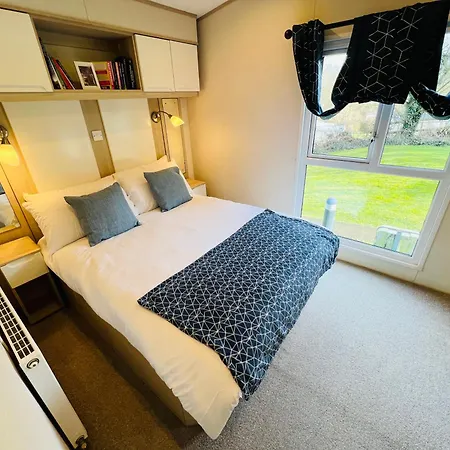 3 Bedroom Caravan Lg3, Lower Hyde, Shanklin