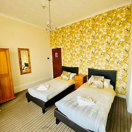 Hotel Carlton *