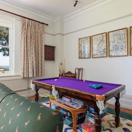 Grand Garden - The Old Vicarage - Duplex Residence, Breathtaking Sea Views Over Bay - Old Village, Fantastic Family Getaway! * Shanklin