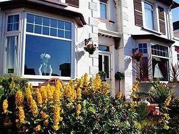 The Richmond - Adults Only 3*