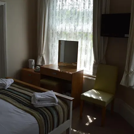Somerton (adults Only) Guest house Shanklin