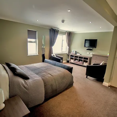 Shoreside 4* Shanklin