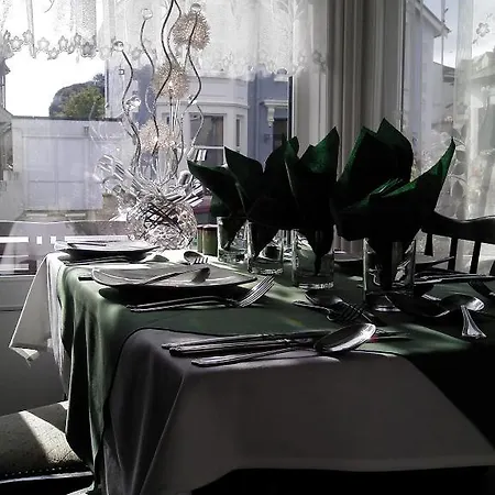 Roseglen Guest house Shanklin