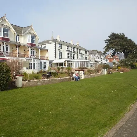 The Clifton 4*