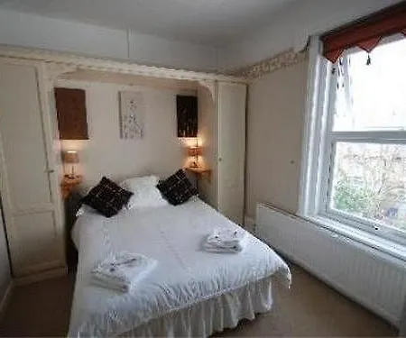 Roseglen Guest house 2*