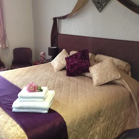 Hotel Bourne Hall Country