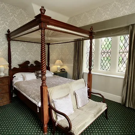 Rylstone Manor 3*