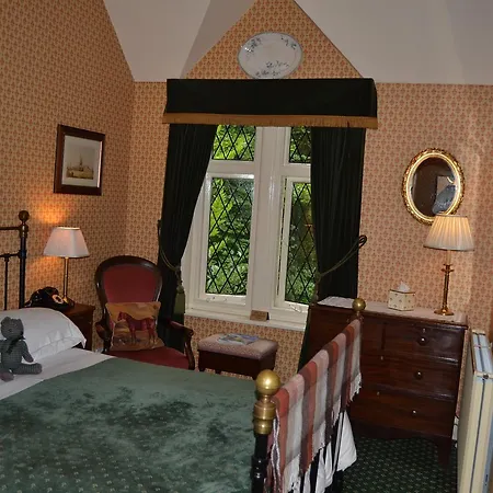 Rylstone Manor 3* Shanklin