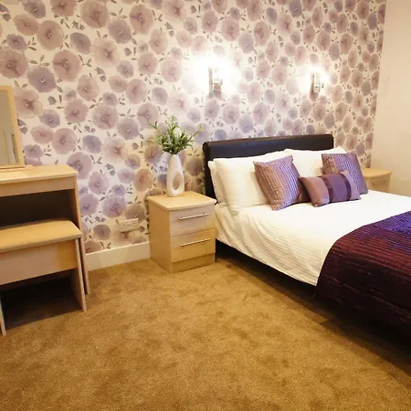 The Richmond - Adults Only 3*