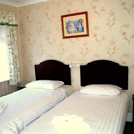 Melbourne Ardenlea 3*