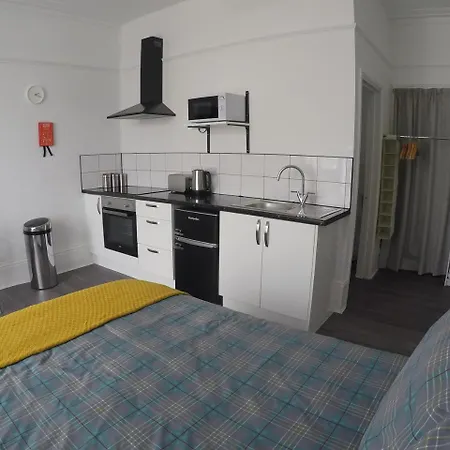 Heatherleigh Flat 3*