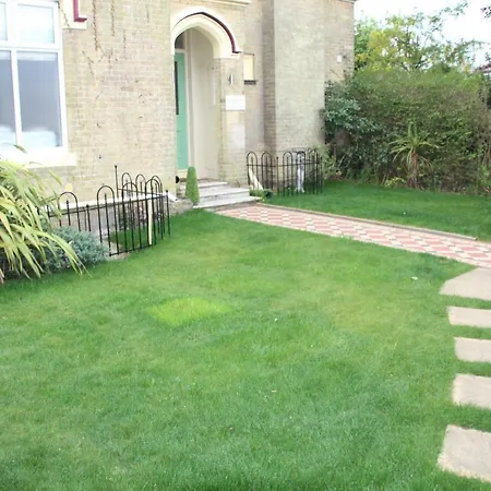 The Kenbury Bed & Breakfast