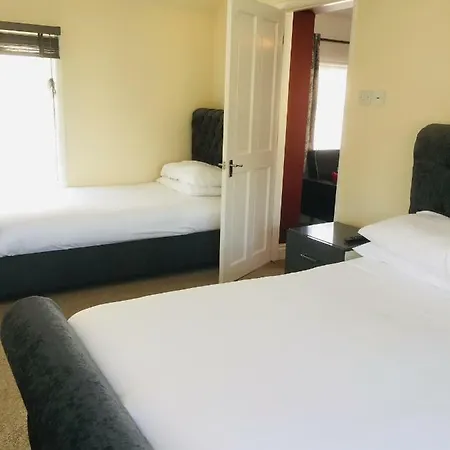 Cliff 3 Bedroom Apartment Shanklin