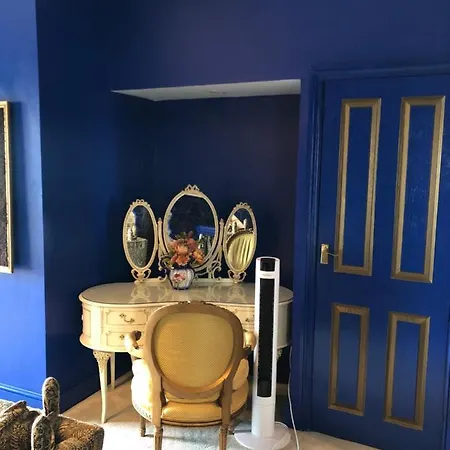 The Nightingale Mansion - Smart Hotel