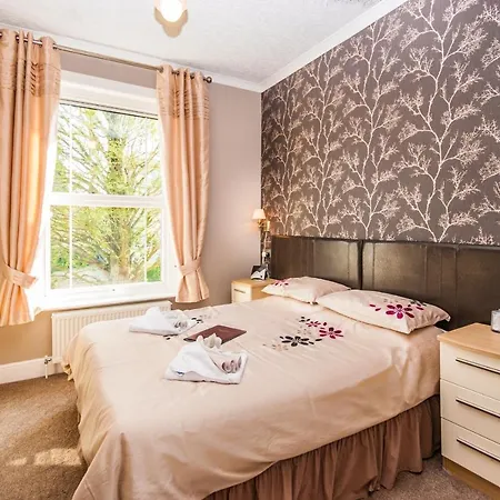Hambledon Hotel 2*
