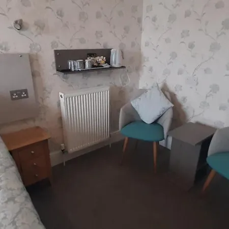 Brooke House 4*