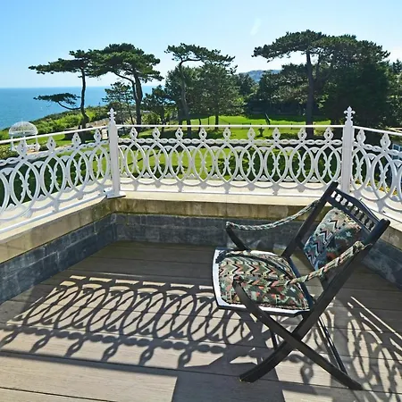 Haven Hall Hotel 5*