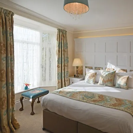 Haven Hall Hotel 5*