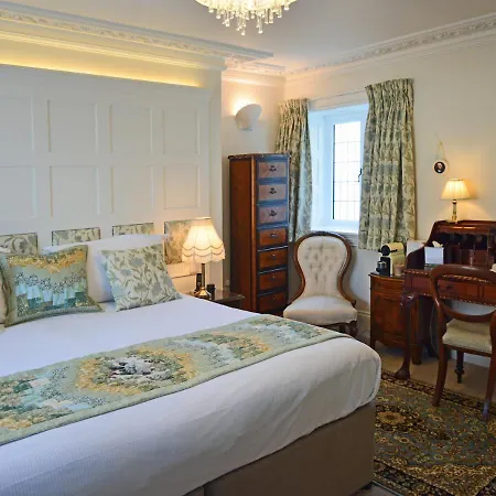 Hotel Haven Hall