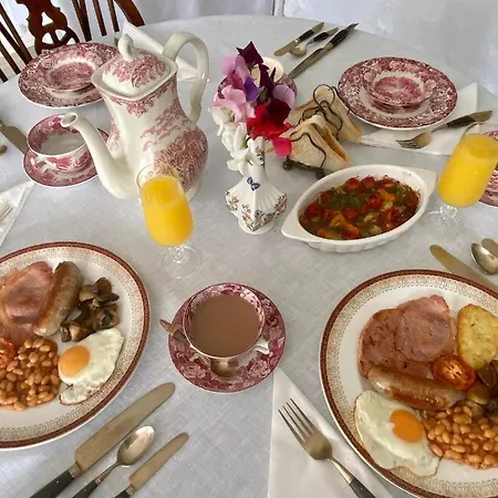 Bed & Breakfast St. Georges House