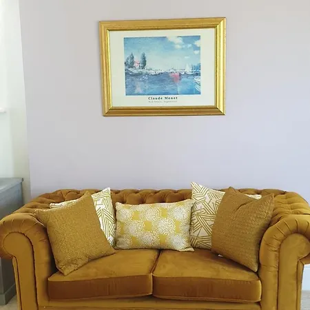 Clarence House * Shanklin