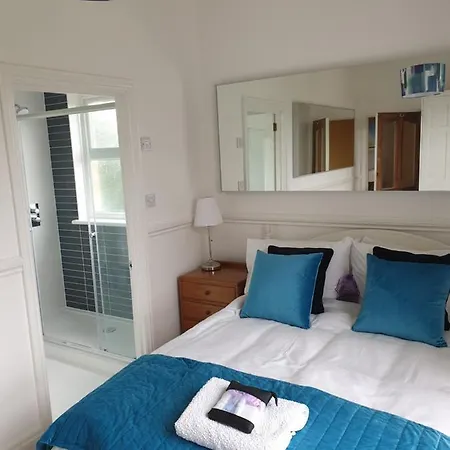 Aparthotel Clarence House *