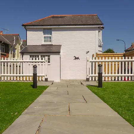 Carriers Cottage, Isle Of Wight Shanklin