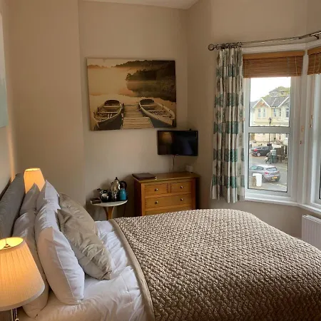The Chestnuts 4* Shanklin