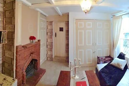 Keats Guest house 4*