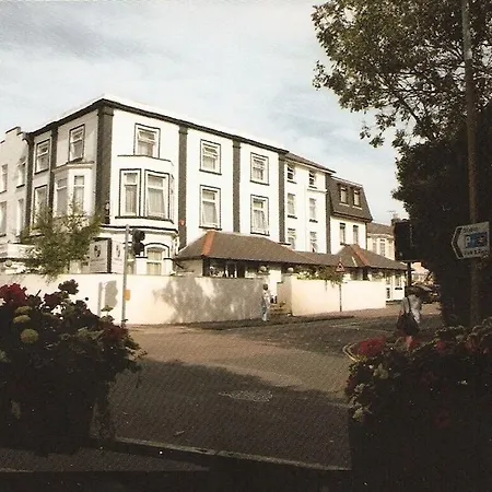 Hotel Sherwood Court 2*