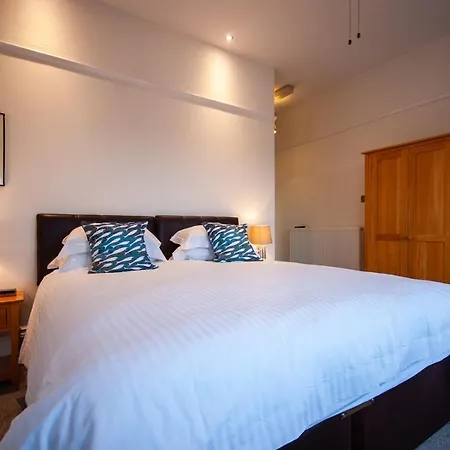 Westbury Guest house