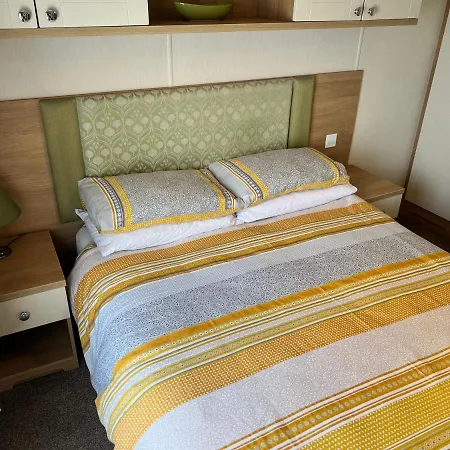 2 Bedroom Caravan Lg25, Shanklin, Isle Of Wight Casa de férias Shanklin
