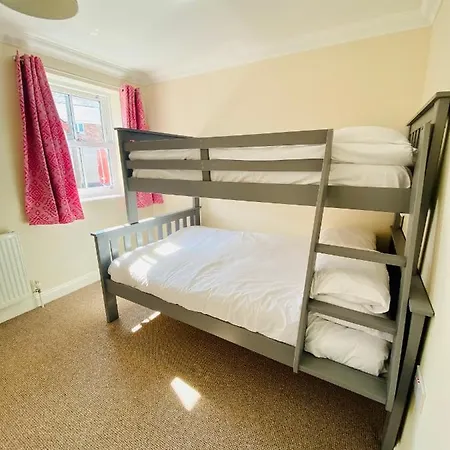 Close To The Beach Holiday - Ferry Discount Available