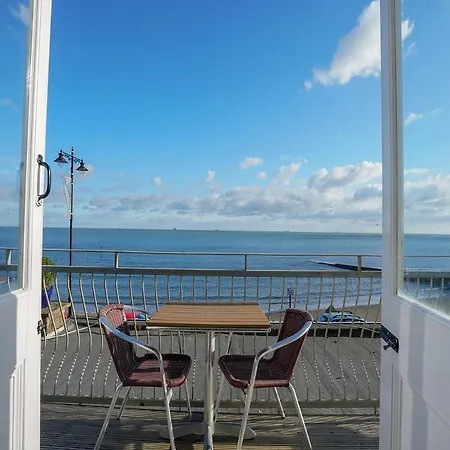 Shanklin Beach Hotel