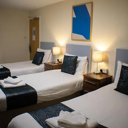 Shanklin Beach Hotel 3*
